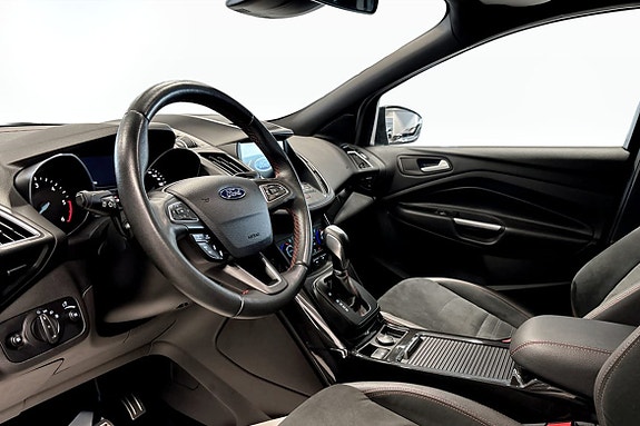 Ford Kuga 5 of 5