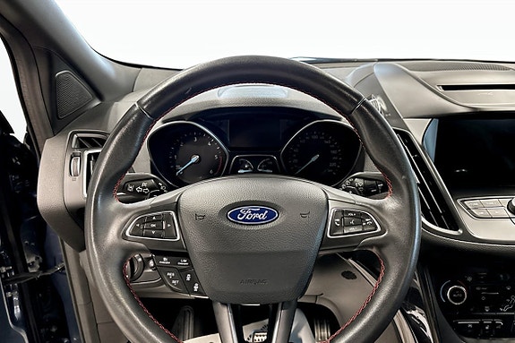 Ford Kuga 7 of 9