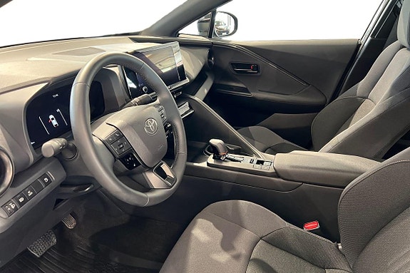 Toyota C-HR 14 of 21