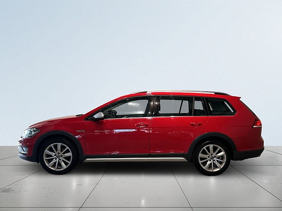 Volkswagen Golf Alltrack 4 of 5