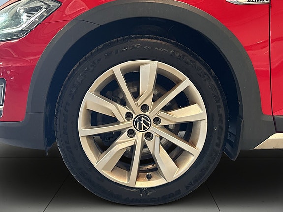 Volkswagen Golf Alltrack 14 of 22