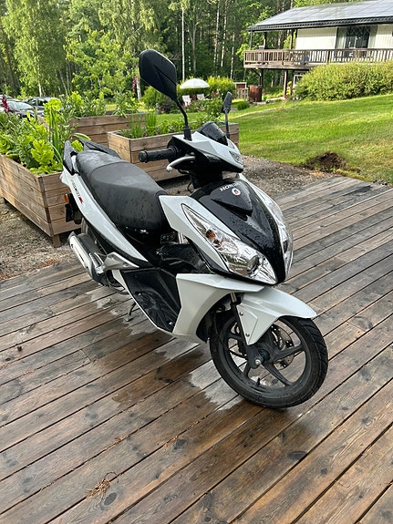 Honda 2 of 4