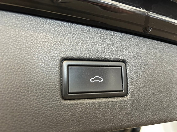 Volkswagen Tiguan 27 of 30