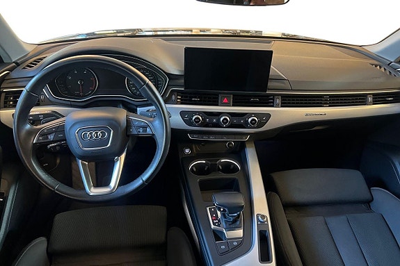 Audi A4 13 of 23