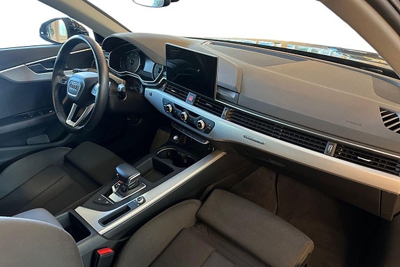 Audi A4 9 of 23