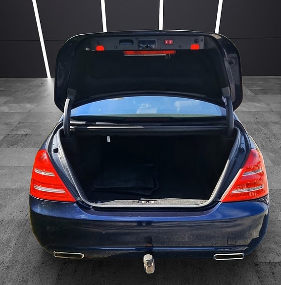 Mercedes-Benz S500 15 of 16