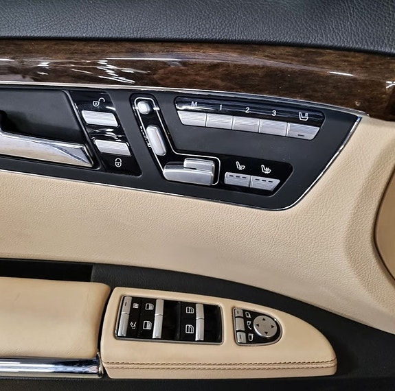 Mercedes-Benz S500 10 of 16