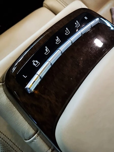 Mercedes-Benz S500 12 of 16