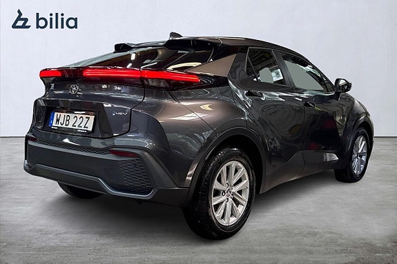 Toyota C-HR 18 of 20