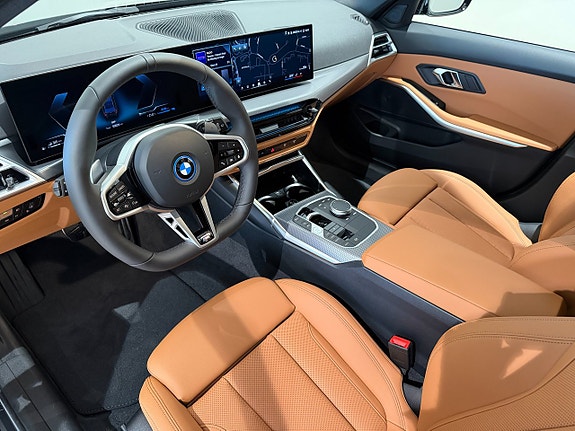 BMW 330e 5 of 9