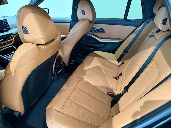 BMW 330e 7 of 9