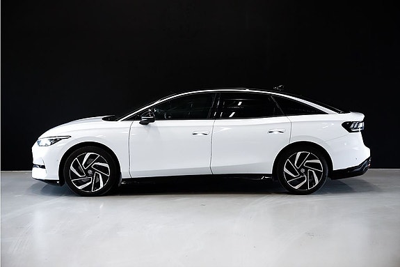 Volkswagen ID.7 3 of 5