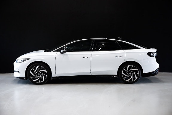 Volkswagen ID.7 4 of 17