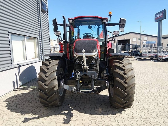 Case IH Farmall 120C 5 of 5
