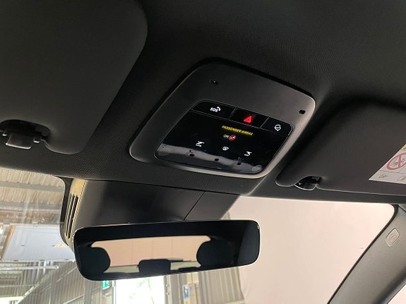 Volvo EX30 18 of 20