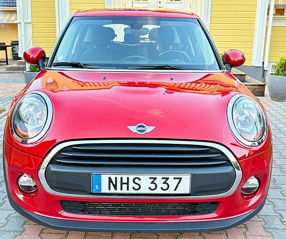 MINI One 7 of 12