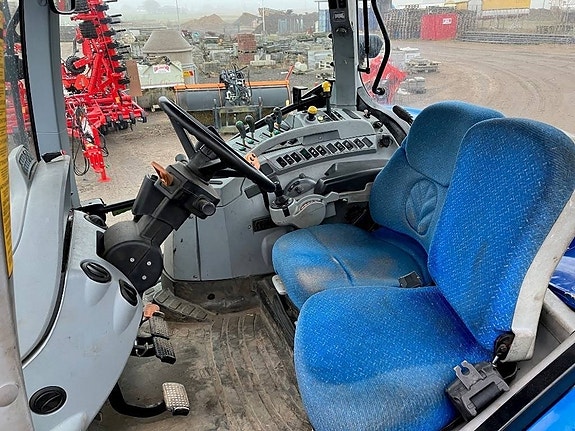 New Holland T 7040 PC 6 of 6