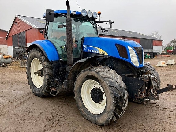 New Holland T 7040 PC 2 of 6