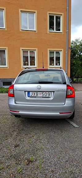 Skoda Octavia 3 of 5