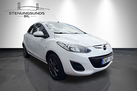 Mazda 2 6 of 19