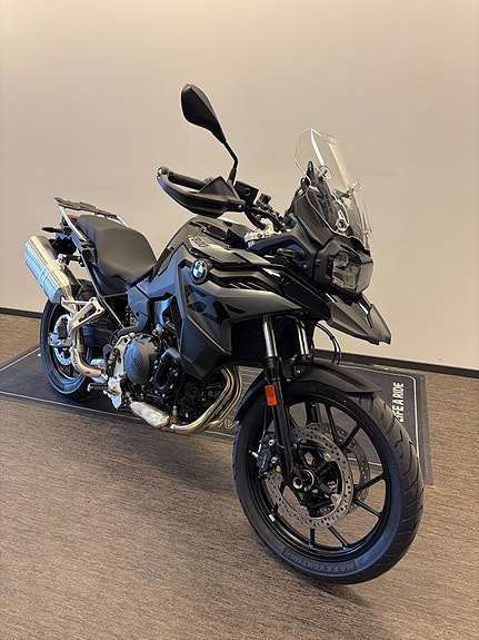 BMW F800GS Triple Black Lågt Chassi 760mm Demo 2 of 4