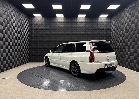 Mitsubishi Lancer 3 of 5