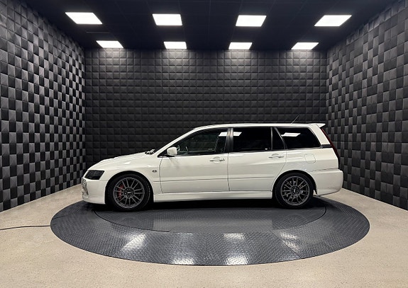 Mitsubishi Lancer 2 of 5