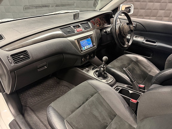 Mitsubishi Lancer 21 of 23