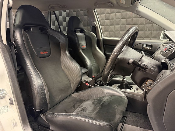 Mitsubishi Lancer 15 of 23