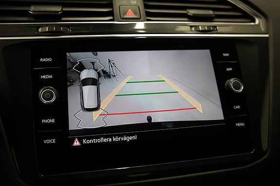 Volkswagen Tiguan 14 of 22