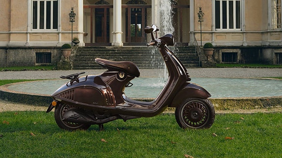 Vespa 946 Horse Beställningsvara 2 of 5