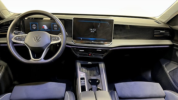 Volkswagen Passat 10 of 15