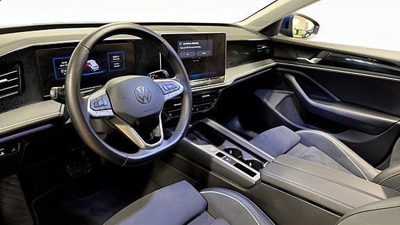 Volkswagen Passat 7 of 15