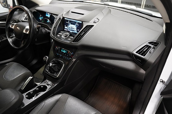 Ford Kuga 9 of 22
