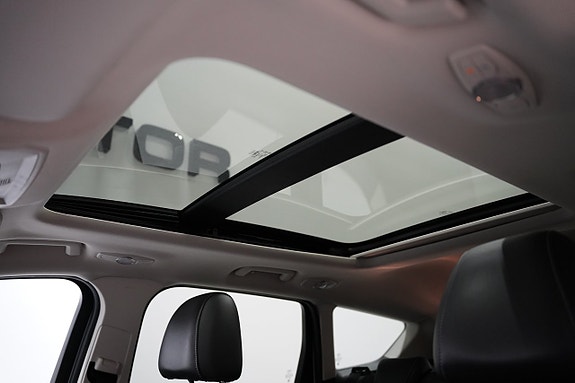 Ford Kuga 8 of 22