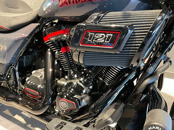 Harley-Davidson CVO StreetGlide ST 121 High Output omgående leverans 6 of 13