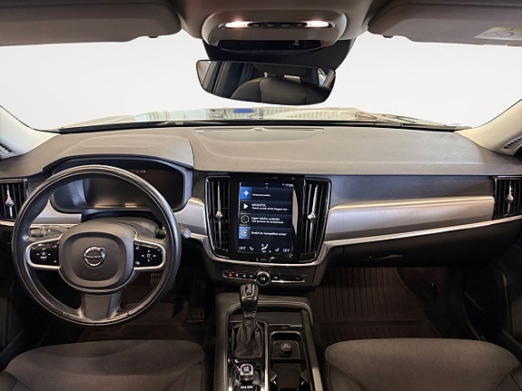 Volvo V90 10 of 21