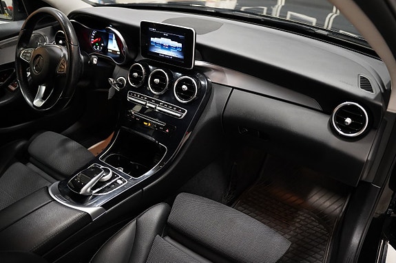 Mercedes-Benz C220 d 9 of 20