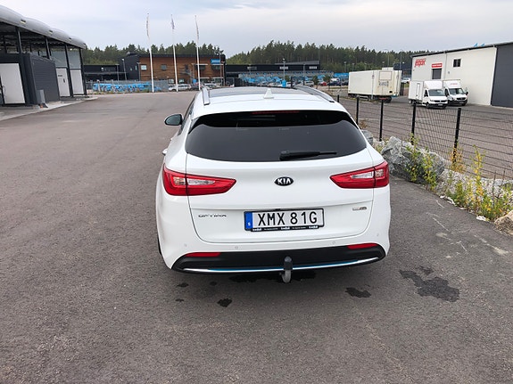 Kia Optima 2 of 5