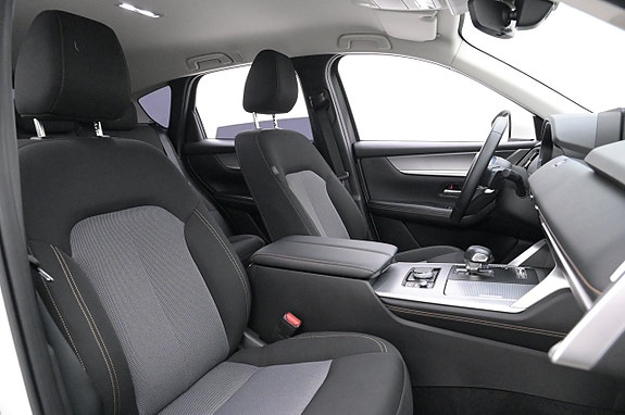 Mazda CX-60 13 of 27