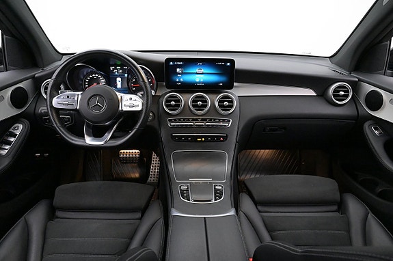 Mercedes-Benz GLC300 e 6 of 27