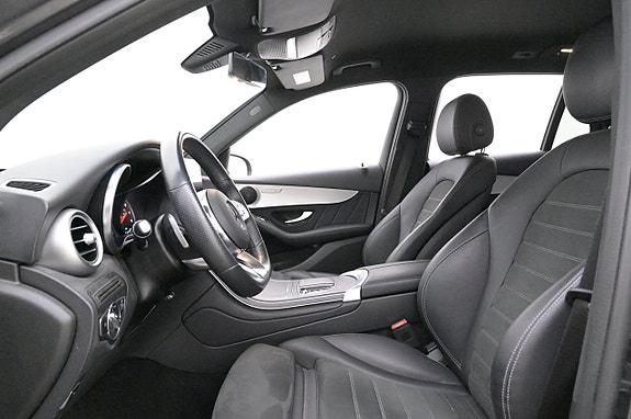 Mercedes-Benz GLC300 e 9 of 27
