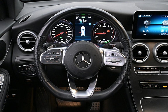 Mercedes-Benz GLC300 e 7 of 27