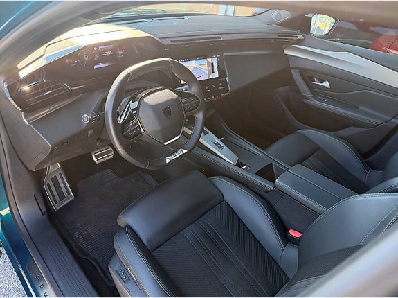 Peugeot 408 7 of 8