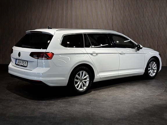 Volkswagen Passat 4 of 5