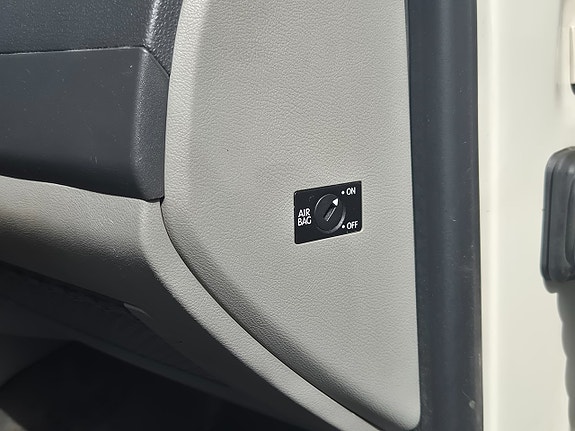 Volkswagen Caddy 15 of 26