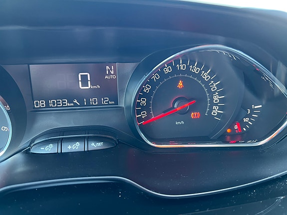 Peugeot 208 6 of 6