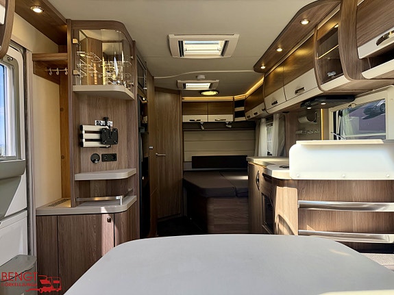 Knaus Südwind 580 UF Scandinavien Selection | Fransk säng | ALDE 18 of 21