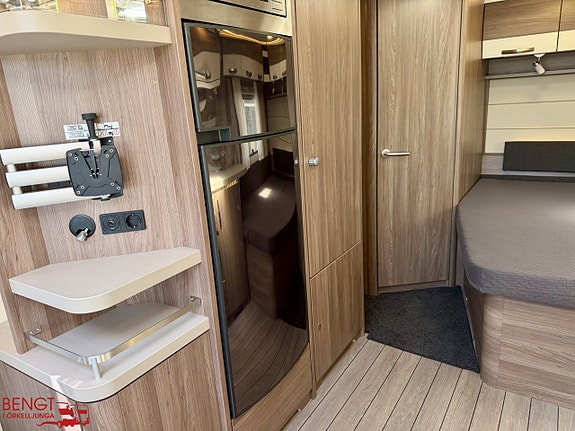 Knaus Südwind 580 UF Scandinavien Selection | Fransk säng | ALDE 8 of 21