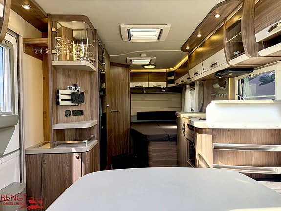 Knaus Südwind 580 UF Scandinavien Selection | Fransk säng | ALDE 10 of 21
